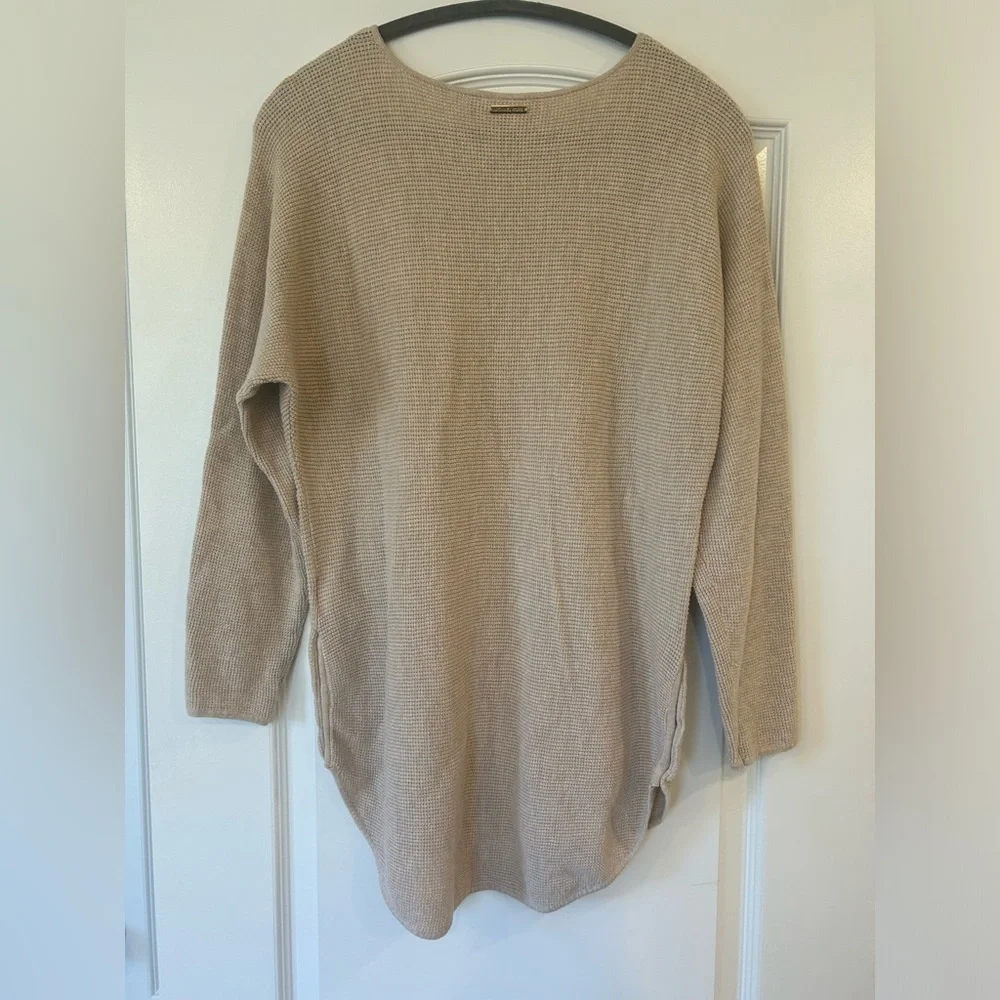EUC MICHAEL Michael Kors Tan Knit Sweater with Gold Buttons Size Medium